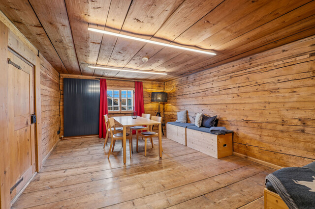 Seminar- und Gästehaus mit stilvollem Weinkeller