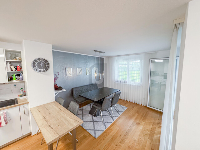 GERÄUMIGER WOHNHIT IN TOP LAGE MIT BALKON