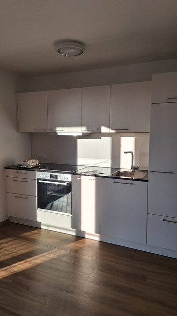 Schöne 2-Zimmer-Wohnung mit Balkon und Autoabstellplatz  in Top-Lage!