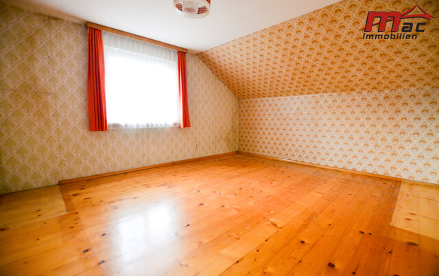 Wohnhaus auf großem Grundstück  mit vielseitigem Entwicklungspotenzial