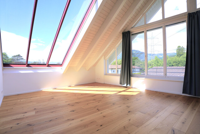 Lichtdurchflutete 4-Zimmer-Wohnung 