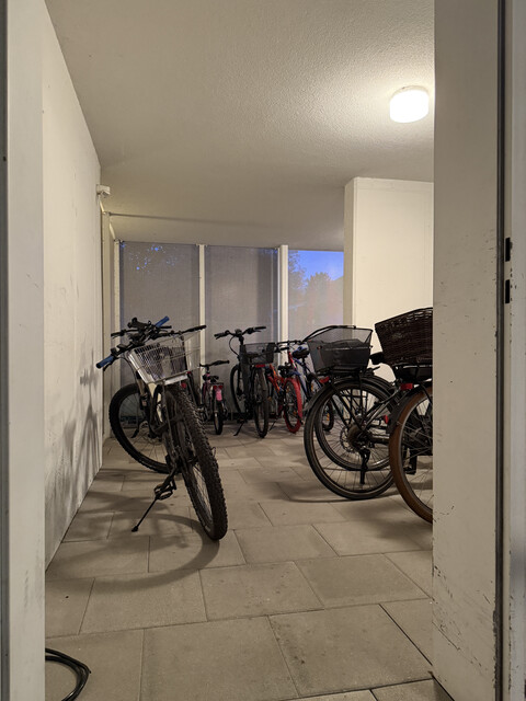 Schöne 2 Zimmer Erdgeschoss Whg  +  20m² Wintergarten 