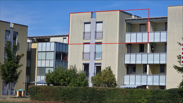 Geräumige Wohnung mit Tiefgarage, Terrasse, Loggia, Abstellraum, Keller und Fahrradabstellraum