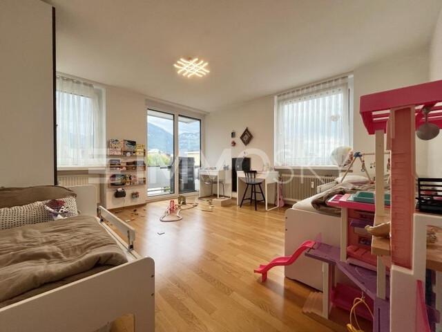 Charmante Stadtwohnung mit 2 Balkonen und großzügiger Küche