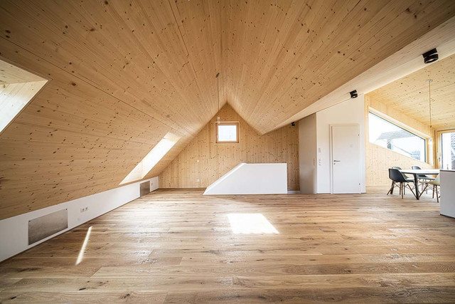 exklusive Dachgeschosswohnung mit Karrenblick