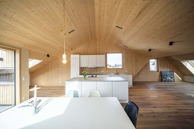 exklusive Dachgeschosswohnung mit Karrenblick