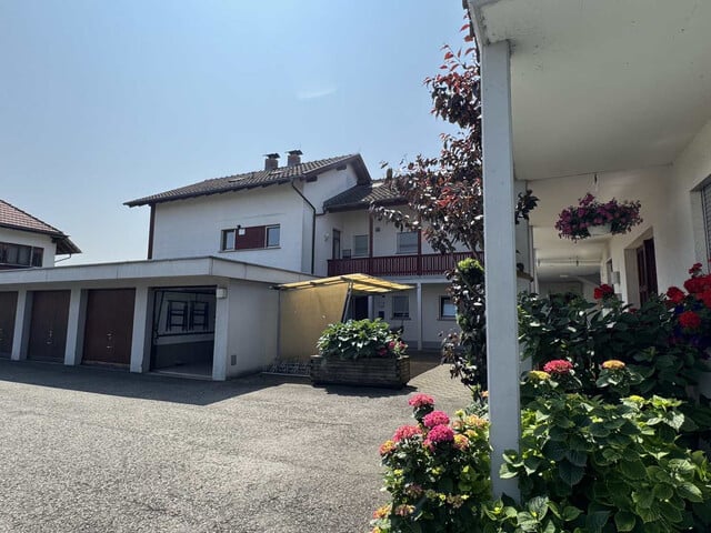 4 Zimmerwohnung mit Gartenanteil