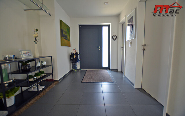 Geräumiges Architektenhaus in sonniger Ruhelage