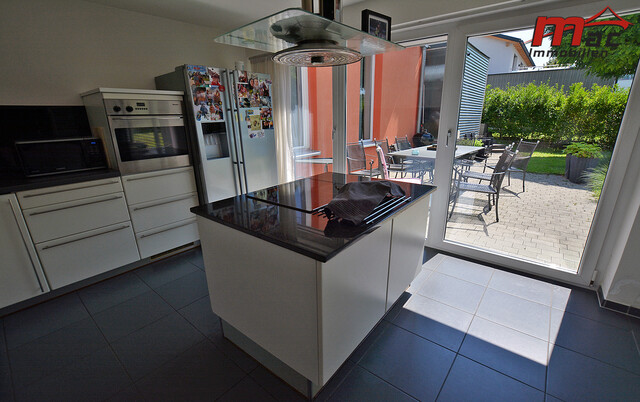 Geräumiges Architektenhaus in sonniger Ruhelage