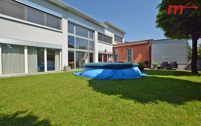 Geräumiges Architektenhaus in sonniger Ruhelage