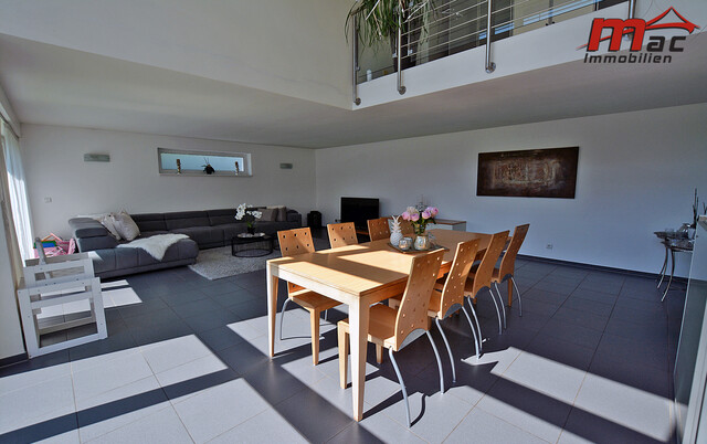 Geräumiges Architektenhaus in sonniger Ruhelage