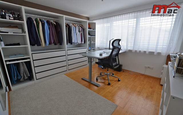 Geräumiges Architektenhaus in sonniger Ruhelage