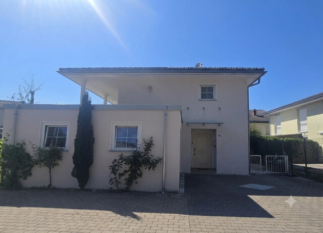 Exklusives Einfamilienhaus mit mediterranem Villencharakter in Altach – Privatverkauf ohne Provision