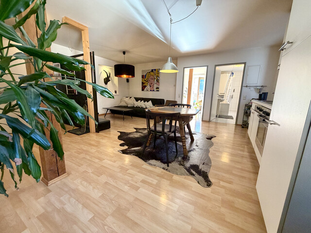 Zentrale 3-Zimmer-Wohnung mit Balkon