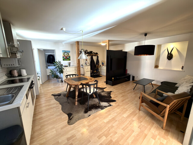 Zentrale 3-Zimmer-Wohnung mit Balkon