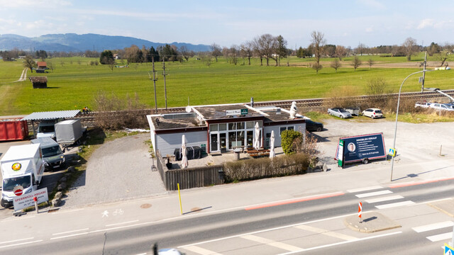Komplett eingerichtete Gastro Location mit Garten in Hohenems – hohe Frequenz, Top Sichtbarkeit