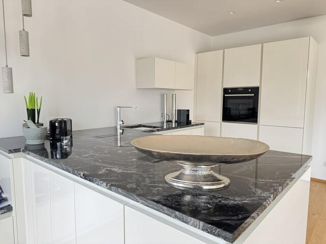 Exklusives Penthouse: 191 m² Terrasse mit Bergpanorama & modernster Ausstattung