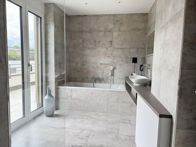 Exklusives Penthouse: 191 m² Terrasse mit Bergpanorama & modernster Ausstattung
