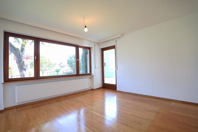 Gepflegtes Einfamilienhaus mit großem Garten, Terrasse und Garage