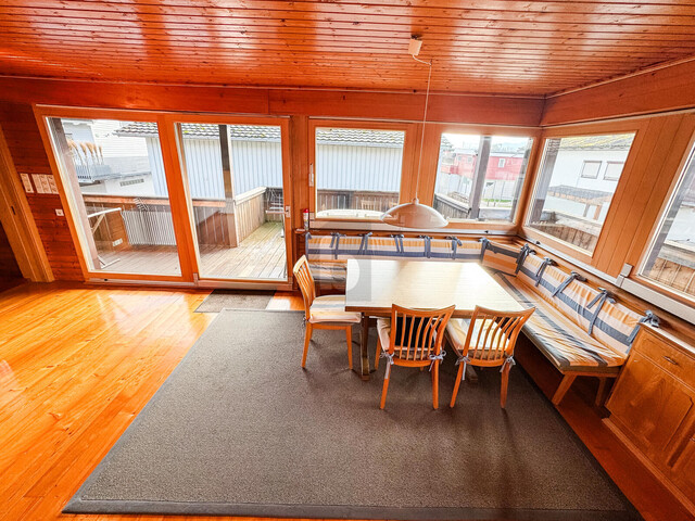 DIREKT AM WASSER: TRAUMHAFTES BOOTSHAUS IN SONNIGER LAGE