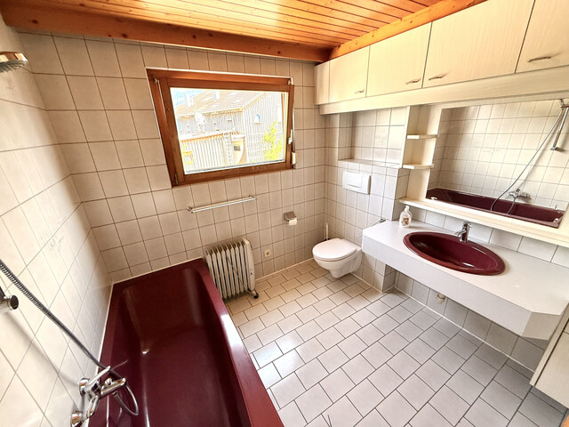 ... renovierungsbedürftige 3-Zimmer-Wohnung zu verkaufen