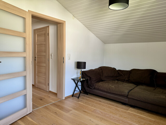 Charmantes Einfamilienhaus mit großem Garten in ruhiger Lage. Zentrumsnahe. Privat Verkauf.