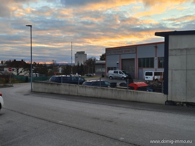 Modernes Postverteilerzentrum in Horn, Niederösterreich mit Top Rendite