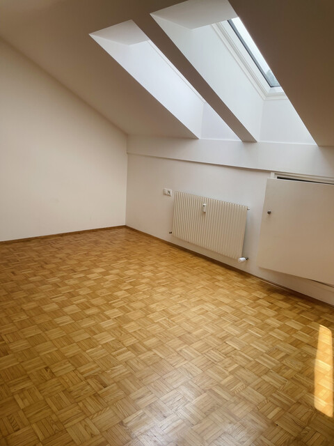 Großzügige 5-Zimmer Dachgeschosswohnung im Herzen von Frastanz zu verkaufen!