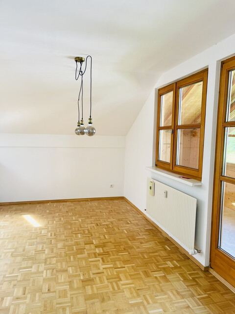 Großzügige 5-Zimmer Dachgeschosswohnung im Herzen von Frastanz zu verkaufen!