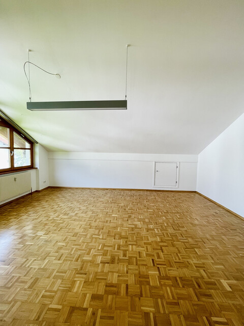 Großzügige 5-Zimmer Dachgeschosswohnung im Herzen von Frastanz zu verkaufen!