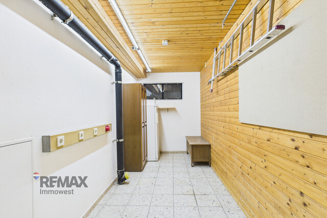 Panoramablick inklusive – Zweifamilienhaus mit Potenzial für Ihre Ideen