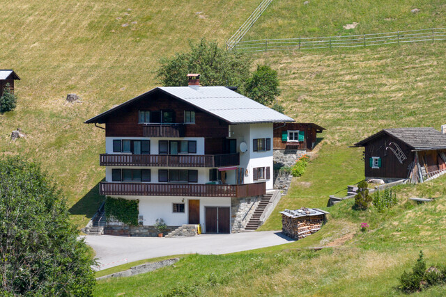 Großzügiges Wohnen in unverbaubarer Aussichtslage von Gaschurn