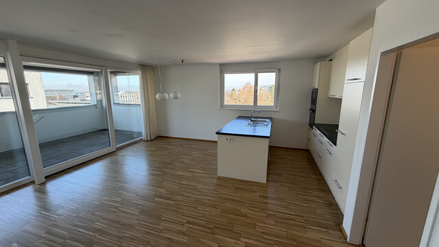 Traumhafte Dachgeschosswohnung mit grosszügiger Terrasse im Herzen von Dornbirn