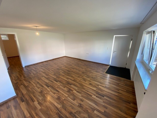 Renovierte 2 Zimmer Wohnung