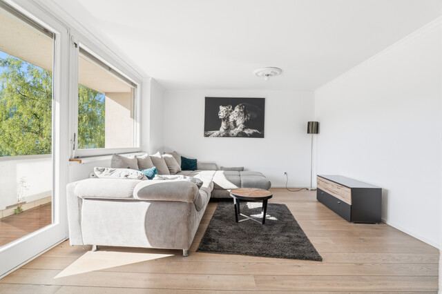 Lichtdurchflutete 3-Zimmer-Wohnung mit Balkon und schöner Aussicht