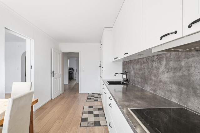 Lichtdurchflutete 3-Zimmer-Wohnung mit Balkon und schöner Aussicht