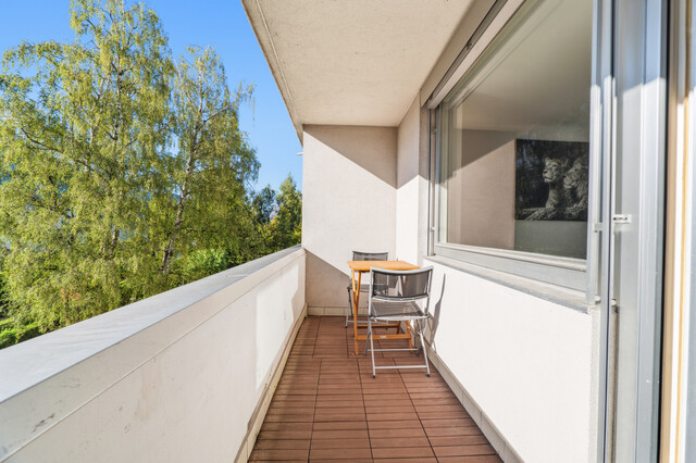 Lichtdurchflutete 3-Zimmer-Wohnung mit Balkon und schöner Aussicht