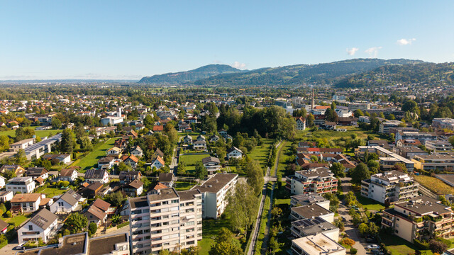 Lichtdurchflutete 3-Zimmer-Wohnung mit Balkon und schöner Aussicht