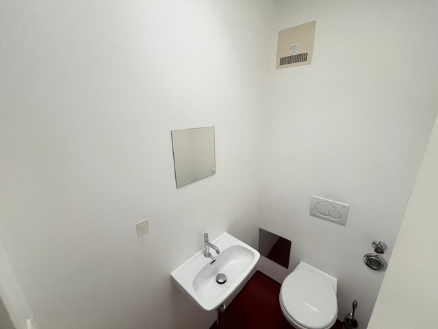 56m2, 2-Zimmer-Wohlfühlwohnung, provisionsfrei, renoviert für Single oder Paar, Balkonblick zur Karrenseilbahn...