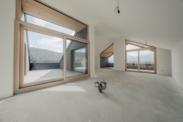 Lichtdurchflutete 4-Zimmer Wohnung in sanfter Hanglage