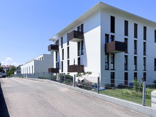 Geräumige 4 Zimmer-Wohnung mit Balkon, Abstellraum, und TG  in Top-Lage!