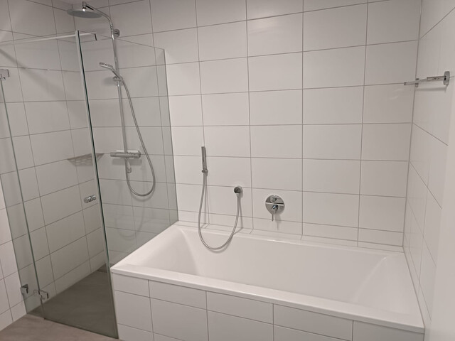 Hochwertige und sonnige 3-Zimmer Wohnung mit Terrasse