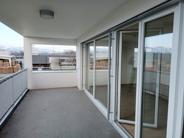 Hochwertige und sonnige 3-Zimmer Wohnung mit Terrasse