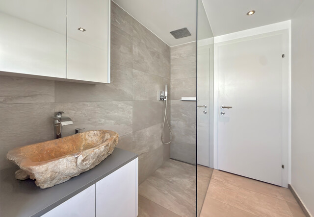 Großzügig, gepflegt und gut gelegen – Ihr perfektes Familienhaus im Rheindelta