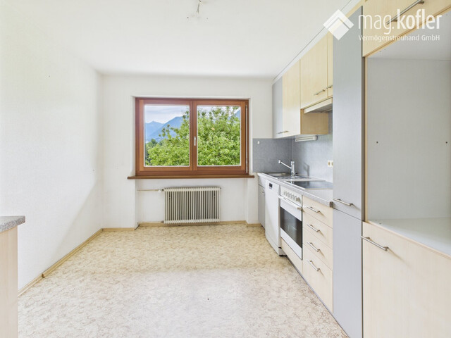 Traumhaftes Zweifamilienhaus im Sonnenparadies Göfis – Wohnen mit Weitblick auf 1.866 m² Baugrund