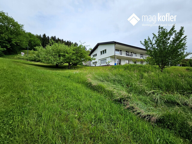 Traumhaftes Zweifamilienhaus im Sonnenparadies Göfis – Wohnen mit Weitblick auf 1.866 m² Baugrund