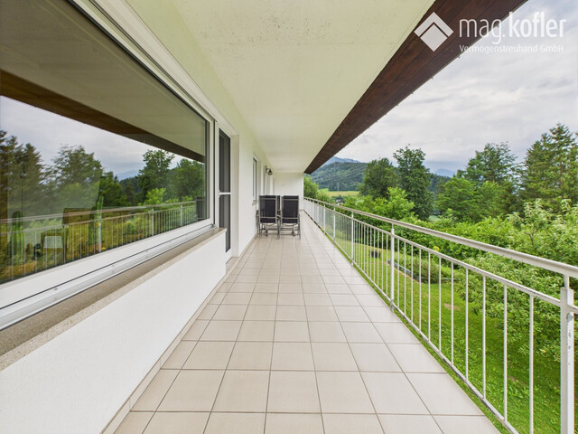 Traumhaftes Zweifamilienhaus im Sonnenparadies Göfis – Wohnen mit Weitblick auf 1.866 m² Baugrund