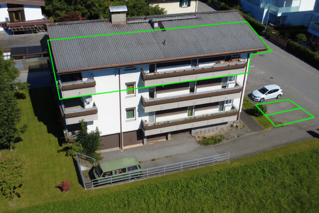 Dachgeschoss mit zwei Balkonen & zwei Stellplätzen 