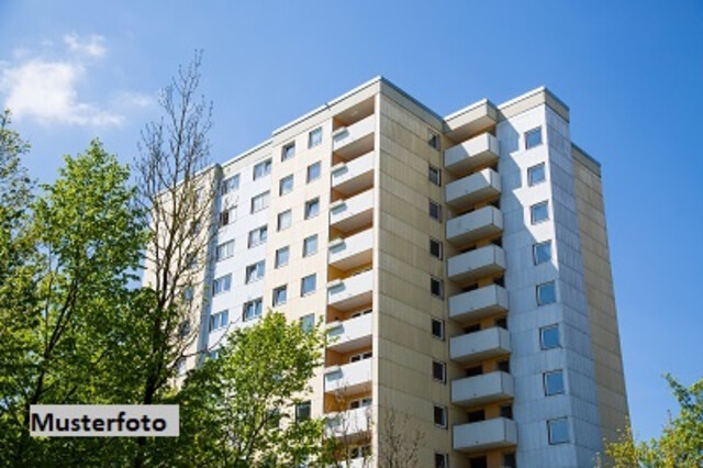 4-Zimmer-Wohnung mit Panorama-Loggia & Garagenstellplatz im 10. OG