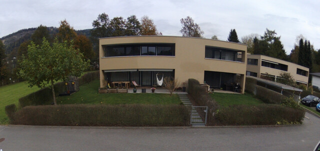 Eindrucksvolle 4 1/2-Zimmergartenwohnung mit Charme mit hochwertiger Ausstattung im Wolfurter Oberfeld